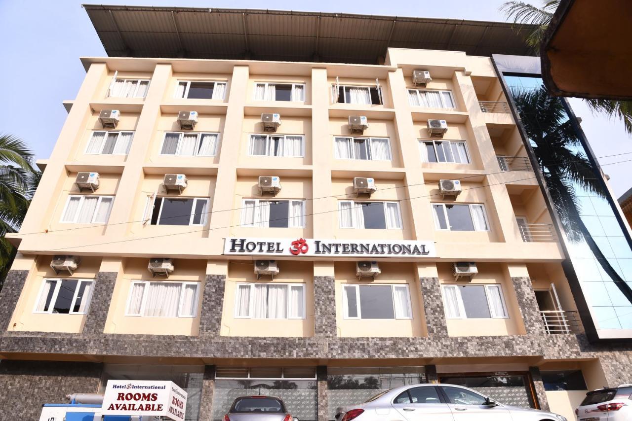 Hotel Om International Гокарна Екстериор снимка